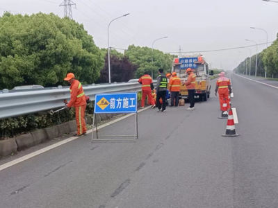 五一节前保畅通 公路养护不停歇——守护出行之路的管理与养护实践